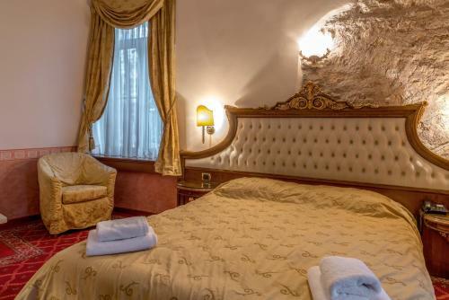 Alexios Luxury Hotel