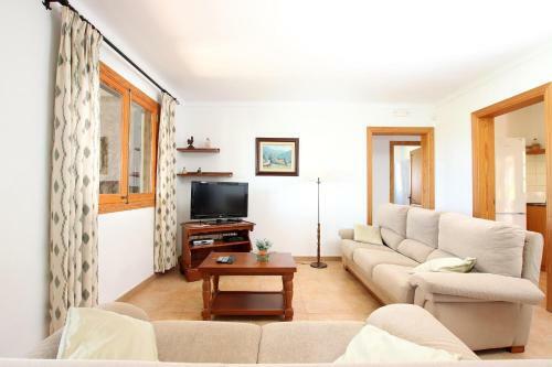 4 Bedroom Villa With Private Pool Near Alcudia