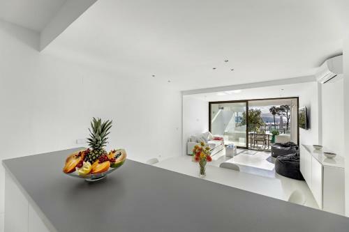 Beachfront Apartment In Alcudia Beach Cb 3