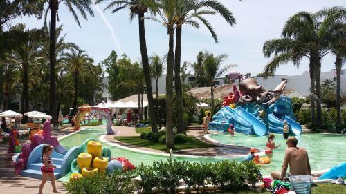 Beachfront Apartment In Alcudia Beach Cb 3