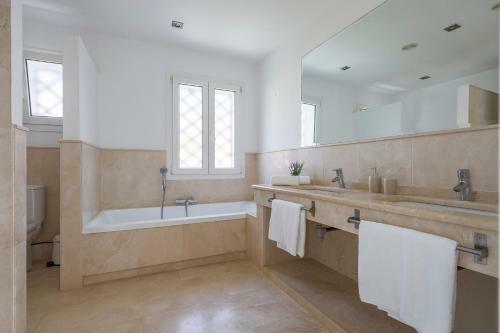 Villa C�diz Punta Carnero 1