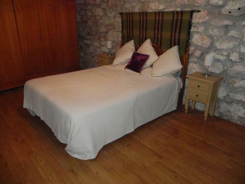 Immaculate 2-bed House In Alhama De Granada