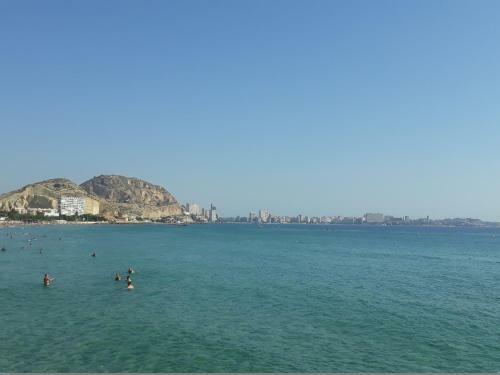Alicante Central And Beach Side Apartment