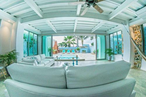 Villa La Flojera Beach House.