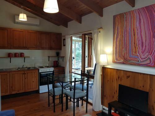 Scribble Gum Cottage
