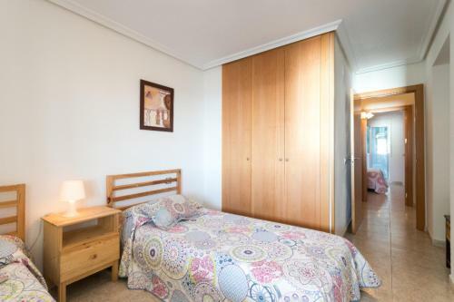 Spacious Beachside Apartment With Beautiful Sea Views
