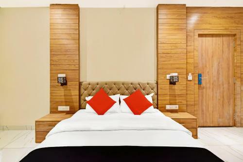 Collection O 81305hotel Ekana