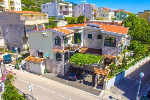 Villa Palma Apartments