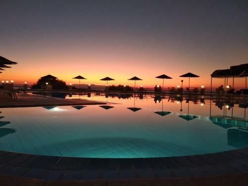 Apartamento Zorbas Beach Village Hotel