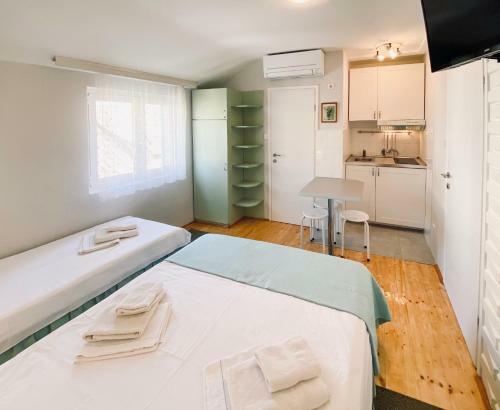 Apartamentos Komiza Provita Guesthouse