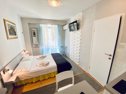 Apartamentos Komiza Provita Guesthouse