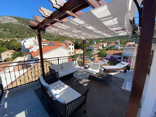 Apartamentos Komiza Provita Guesthouse