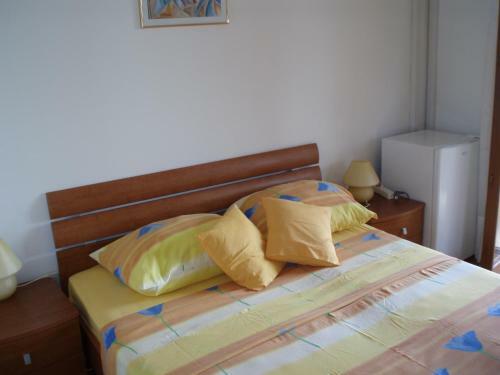 Hostal Apartments And Rooms Irena