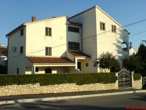 Hostal Apartments And Rooms Irena