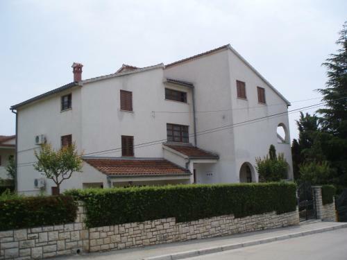 Hostal Apartments And Rooms Irena