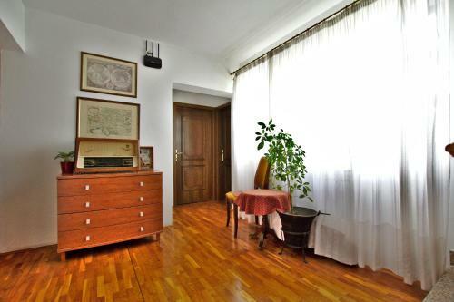 Hostal Apartments And Rooms Irena