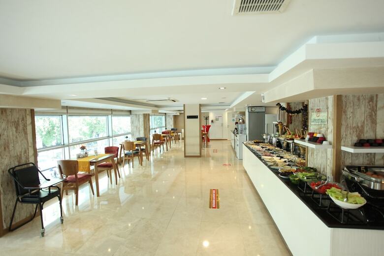 Dies Hotel