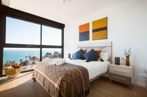 Modern Sea Front Reef Apartment