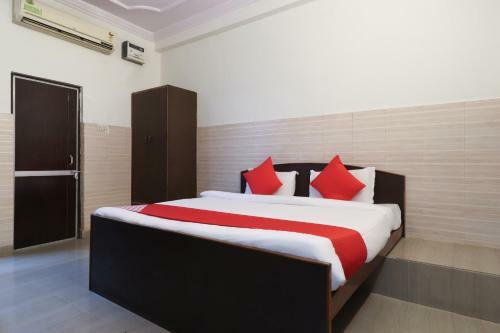 Oyo 62288 Hotel Sapna