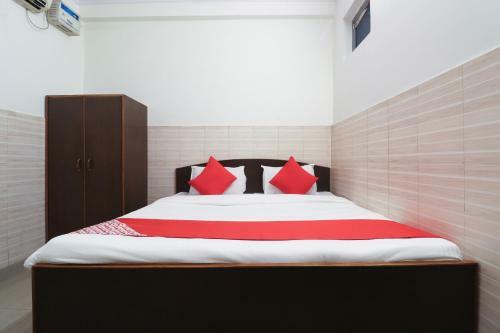 Oyo 62288 Hotel Sapna