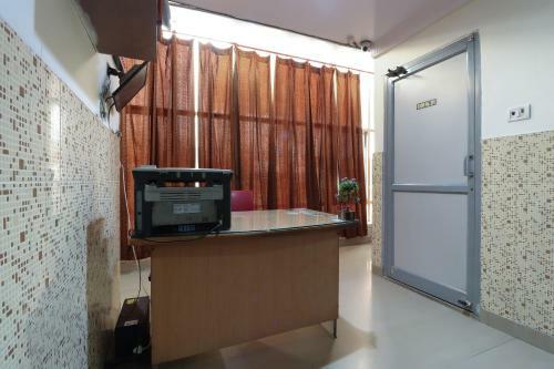 Oyo 62288 Hotel Sapna