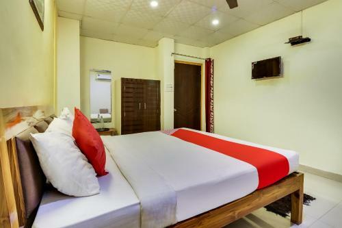 Collection O 70887 Hotel Moonlight