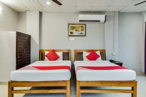 Collection O 70887 Hotel Moonlight