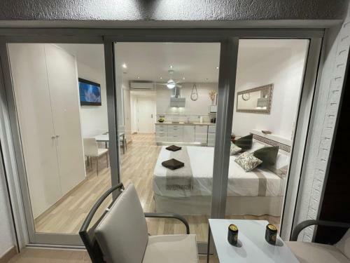 City Centre Sea View Apartment