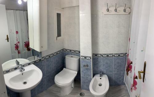 Delightful 3 Bedroom Apartment With Terrace E1ev