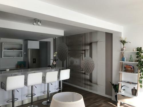 Nuevo Y Moderno Apartamento