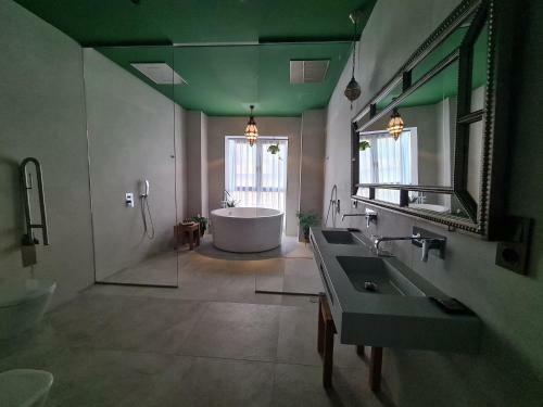 Murallas De Jayr�n Hotel Boutique