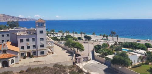 Apartment Black Level, 30m Playa, Pool, Wifi