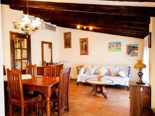 Agroturismo Casa Rural Lola
