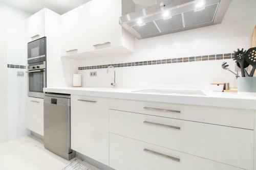 Apartamento En Complejo Mascarat Beach, Bg62a