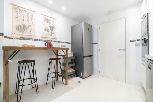 Apartamento En Complejo Mascarat Beach, Bg62a
