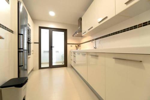 Apartamento En Complejo Mascarat Beach, Bg60b