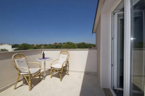 Hostal Apartment And Room Marlen
