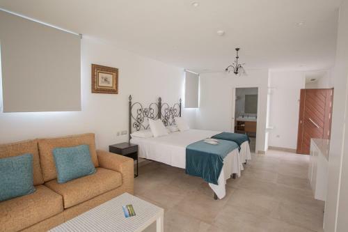 Hotel El Tesorillo II