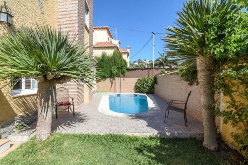 Habitaciones En Casa C�ntrica Con Piscna