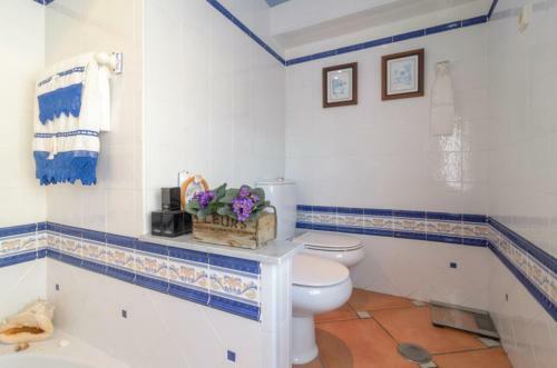 Habitaciones En Casa C�ntrica Con Piscna