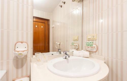 Awesome Apartment In Almu��car With Wifi And 1 Bedrooms