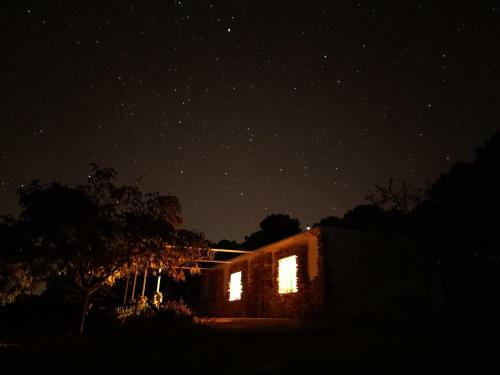Villa Esencia Lodge - Luxurious Off-grid Cabin Retreat