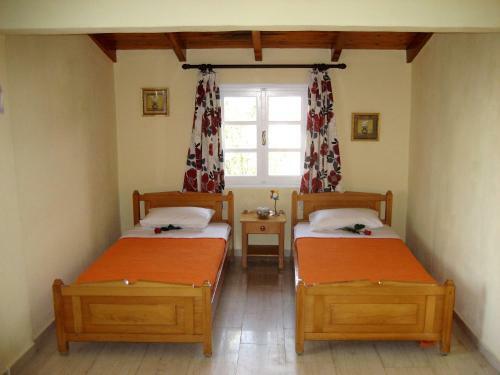 Corina Apartments