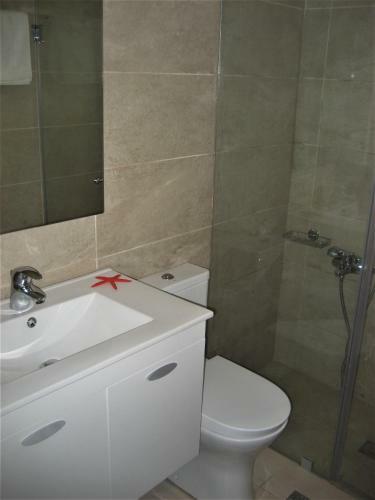 Corina Apartments