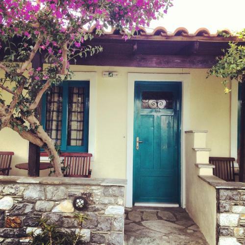 Angeliki Beach Hotel
