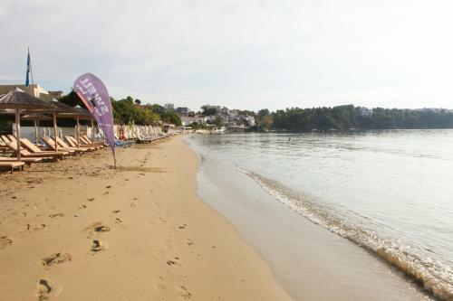 Angeliki Beach Hotel