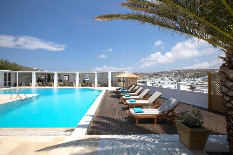 Dorion Hotel