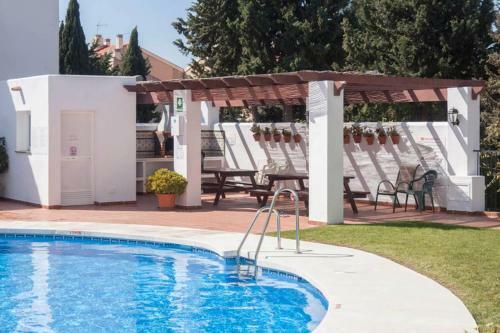 019 - Perfect Getaway Apartment Near The Beach