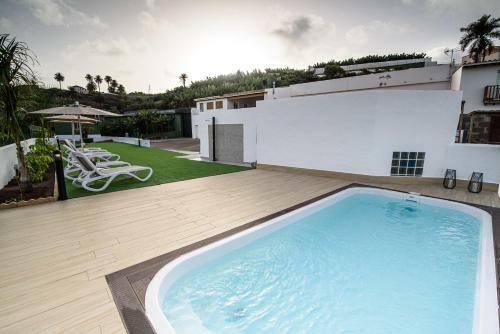 Villa Palmitos Resort Family