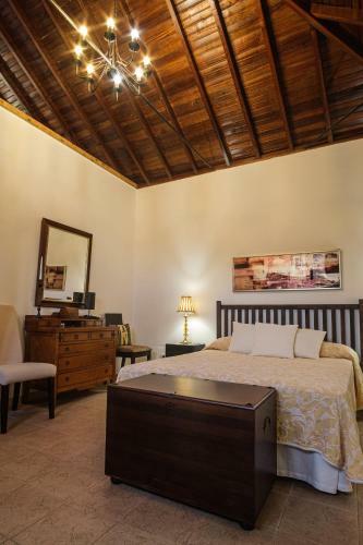 Villa Palmitos Resort Family